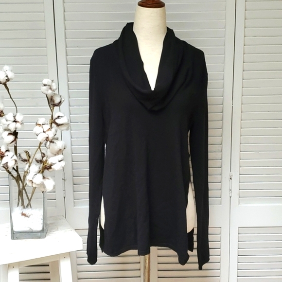 Chelsea & Theodore  Black Pullover Cowl Neck Sweater With Split Sides Siz… - Picture 1 of 6